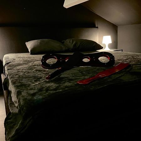 Amour D'Une Nuit, Loveroom Sarcelles Ngoại thất bức ảnh