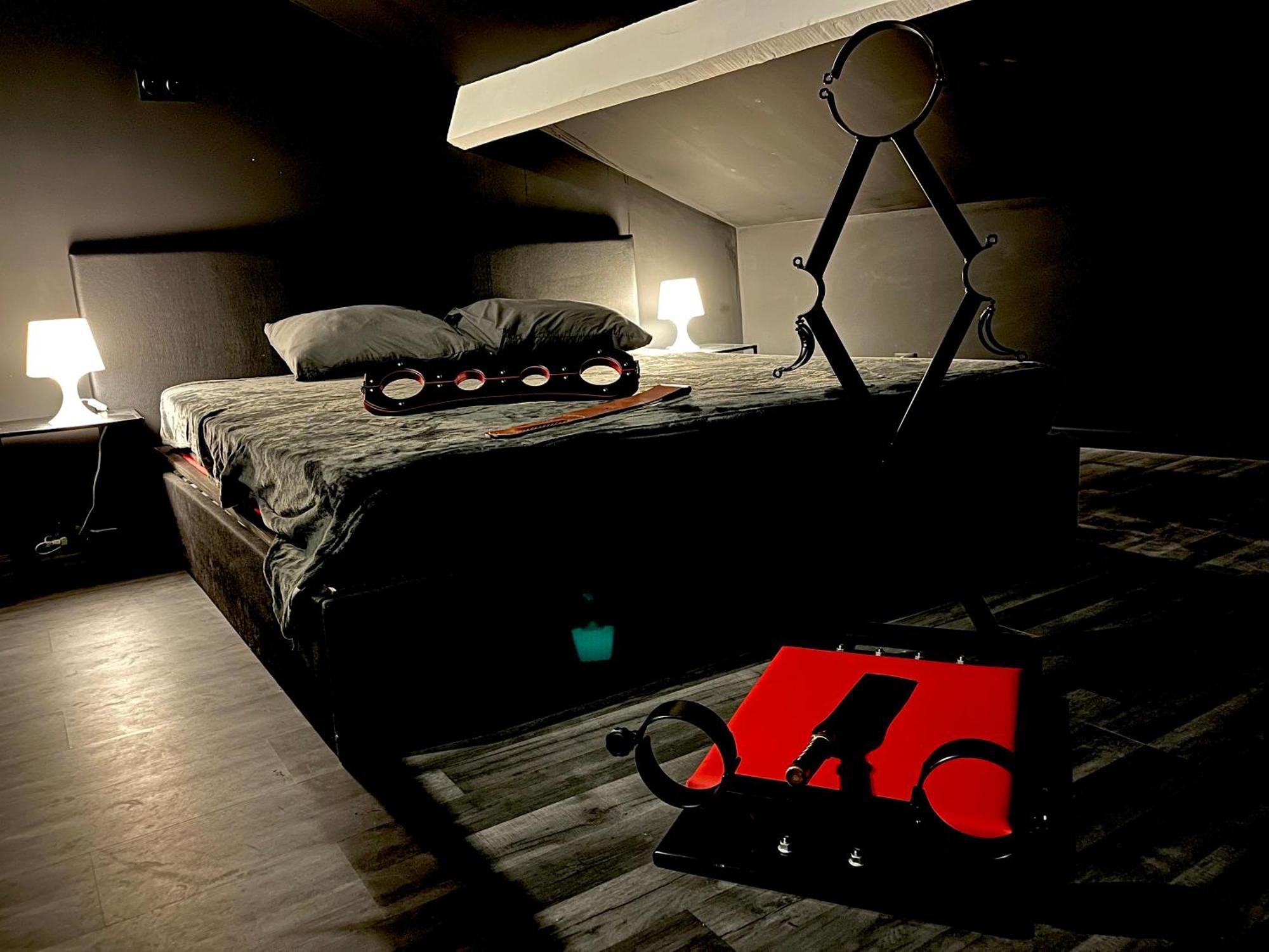 Amour D'Une Nuit, Loveroom Sarcelles Ngoại thất bức ảnh